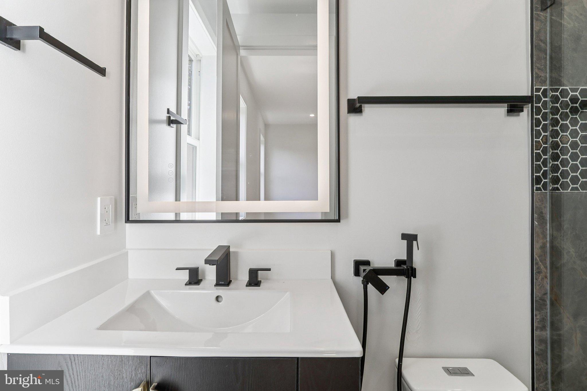 NORTH SPRINGFIELD - Residential