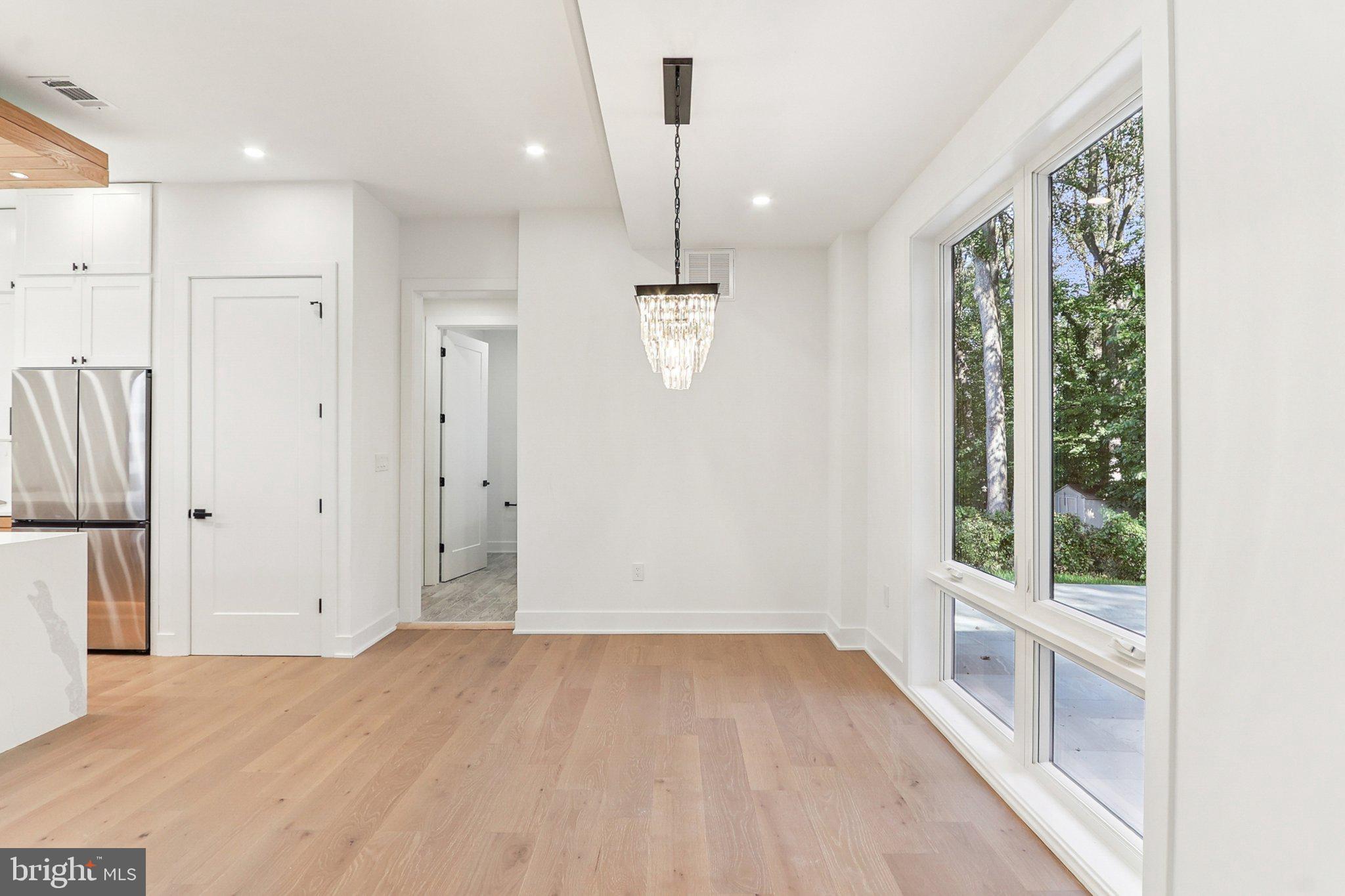 NORTH SPRINGFIELD - Residential