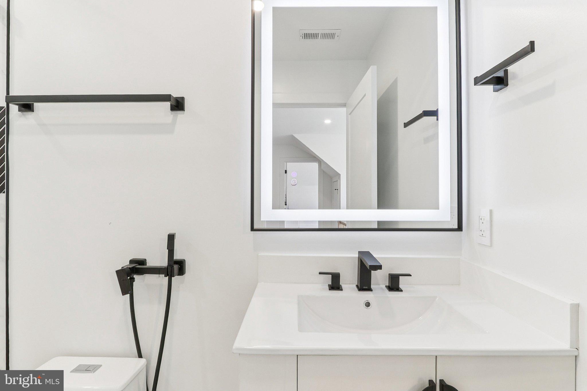 NORTH SPRINGFIELD - Residential