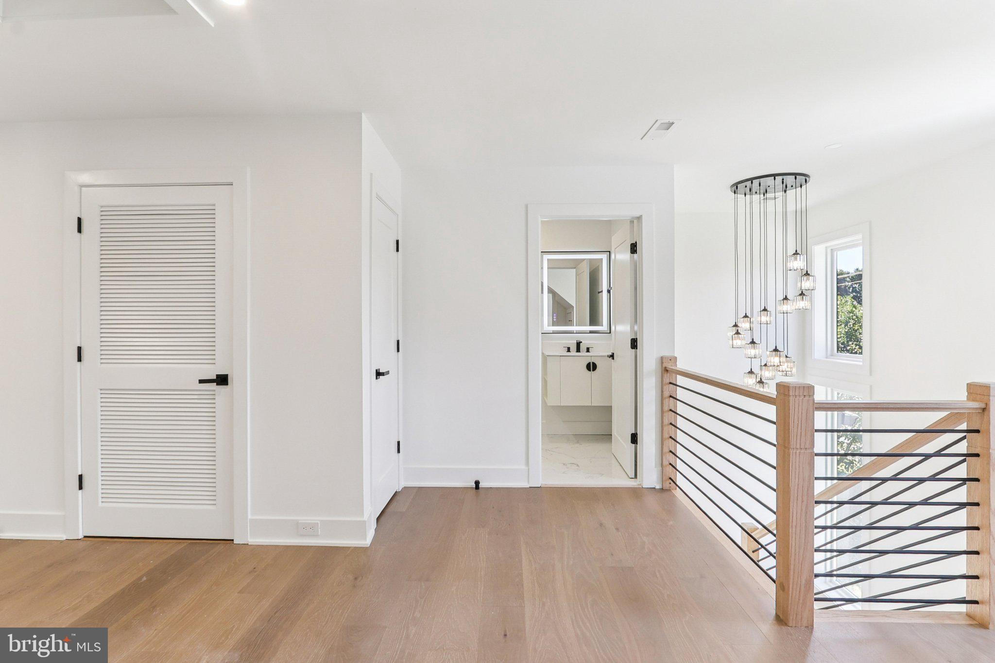 NORTH SPRINGFIELD - Residential