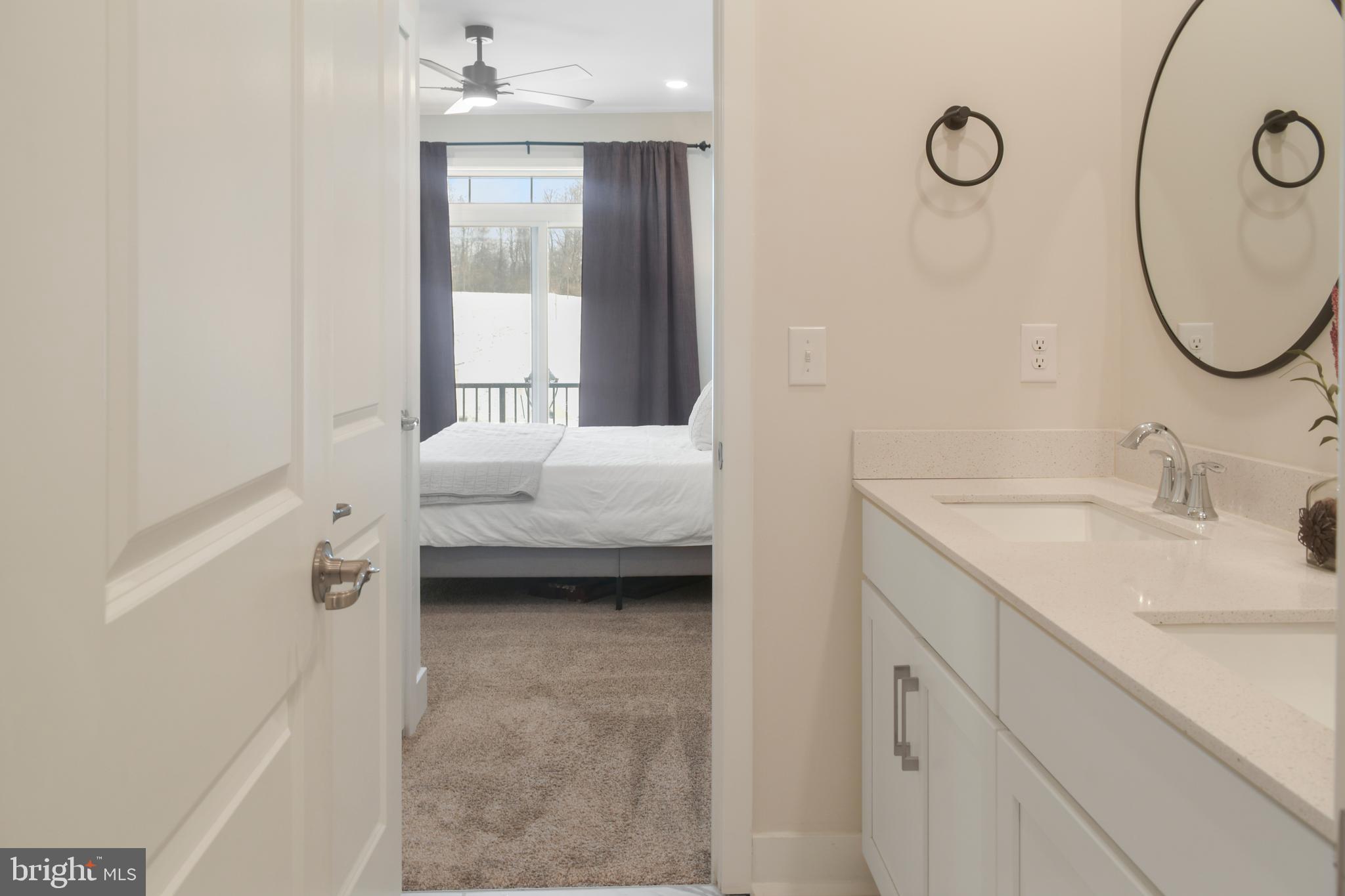 STEELPOINTE - Residential