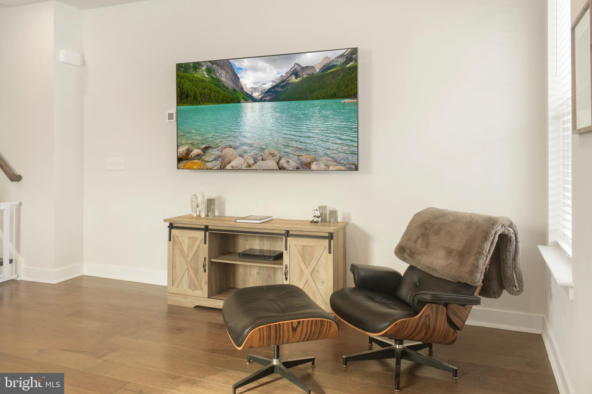 STEELPOINTE - Residential