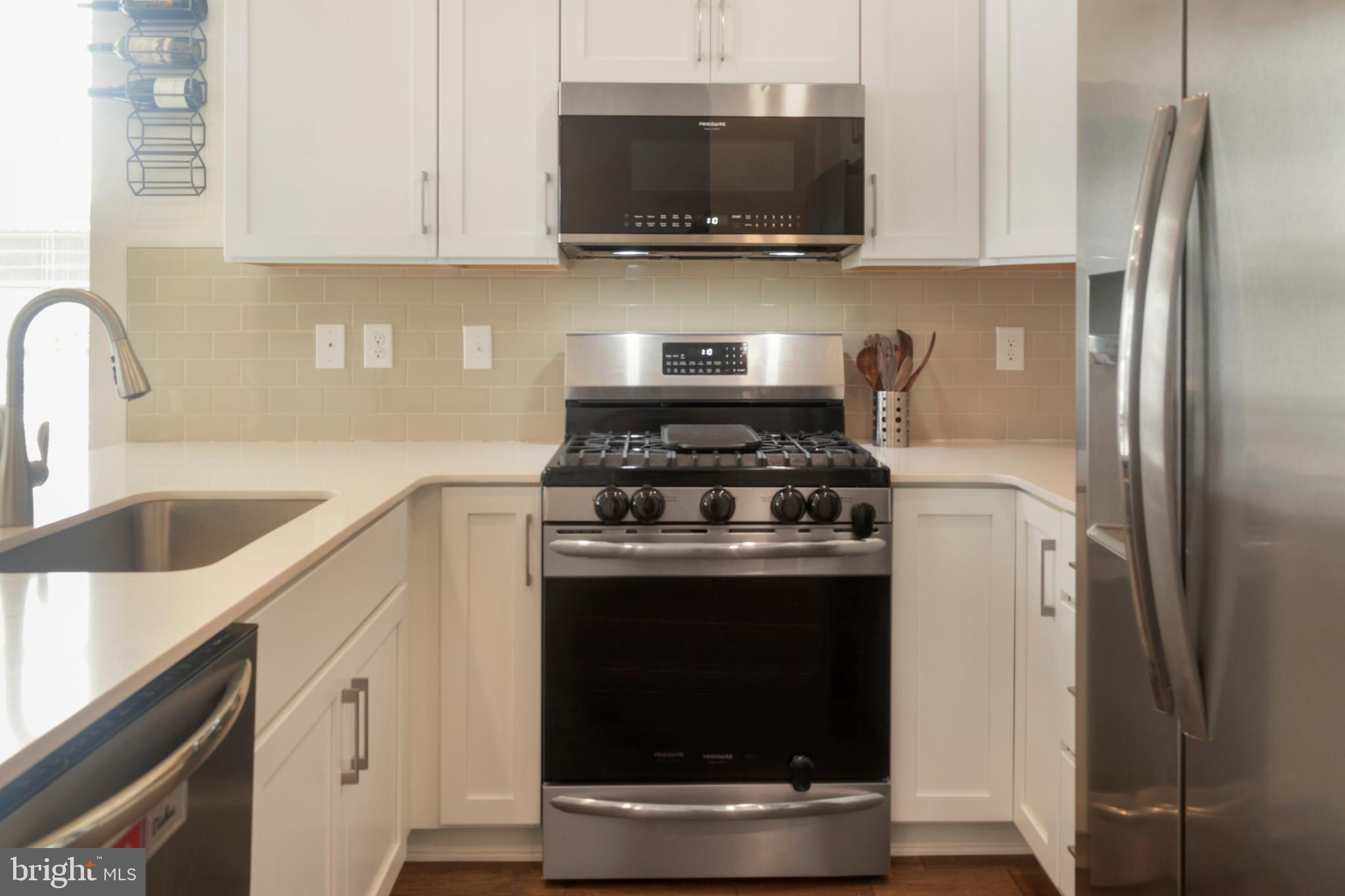 STEELPOINTE - Residential