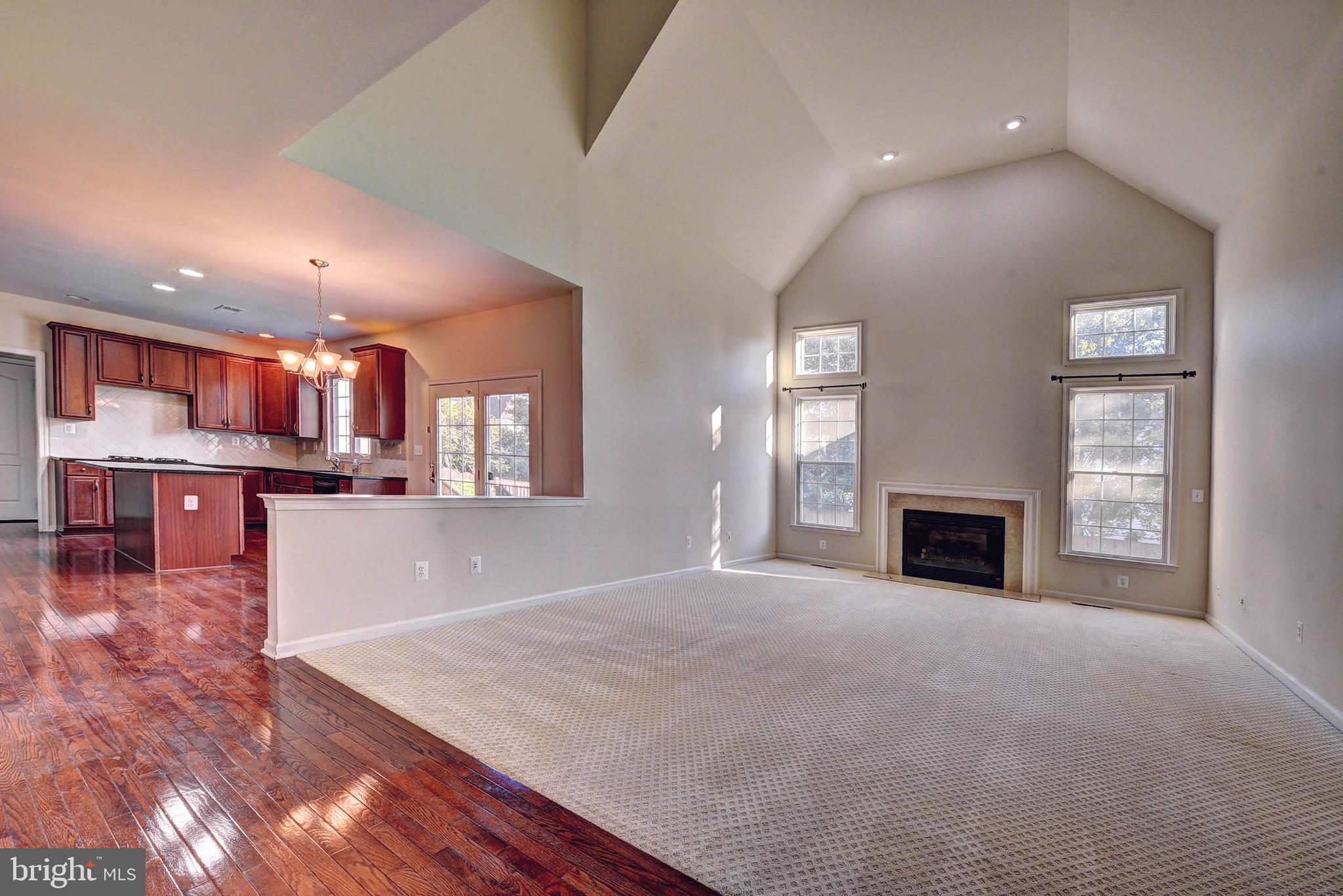 LOUDOUN VALLEY ESTATES 2 - Residential Lease