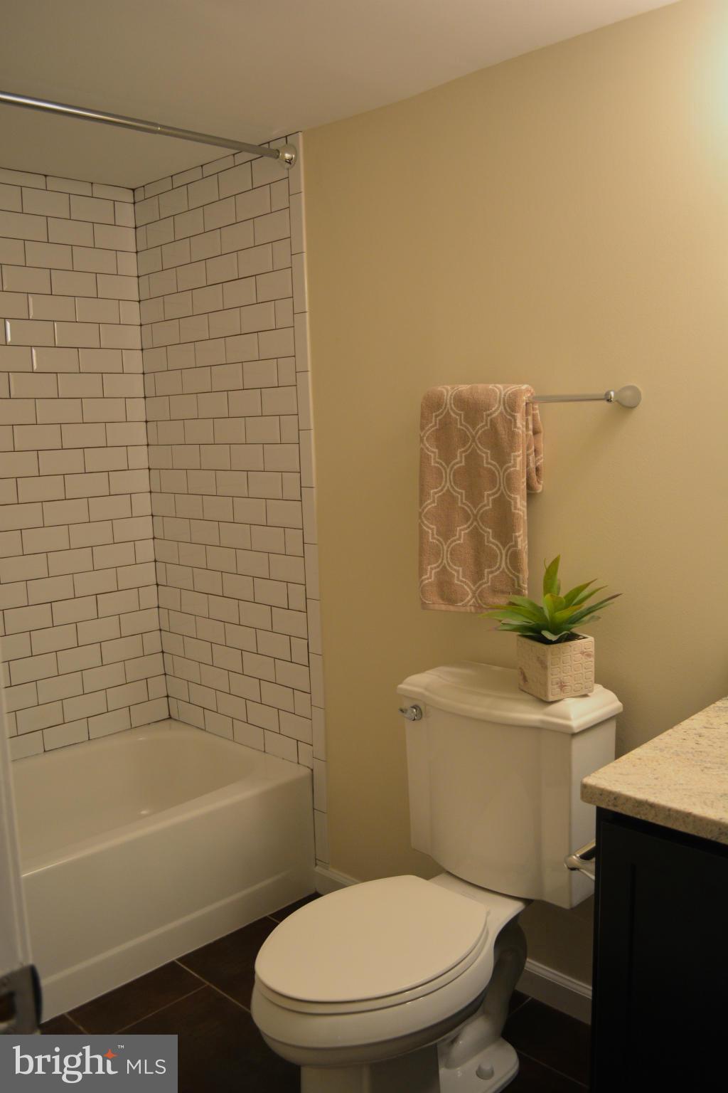 SPRINGFIELD OAKS - Residential