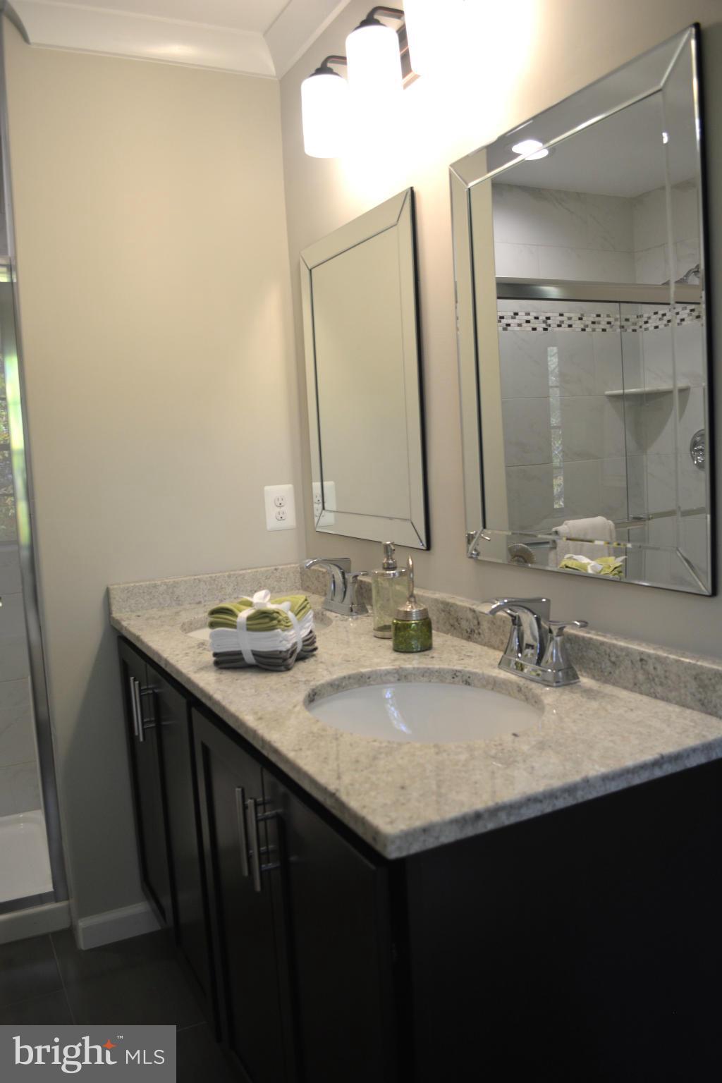 SPRINGFIELD OAKS - Residential