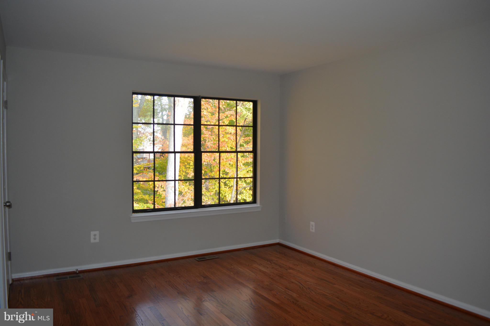 SPRINGFIELD OAKS - Residential