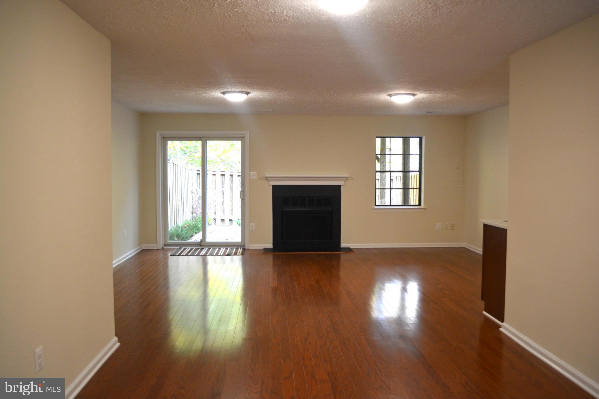 SPRINGFIELD OAKS - Residential