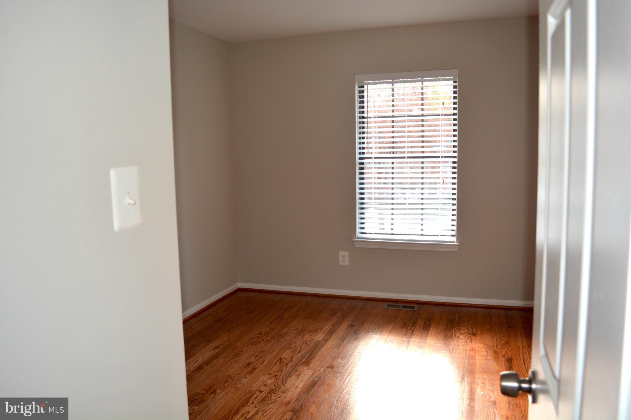 SPRINGFIELD OAKS - Residential