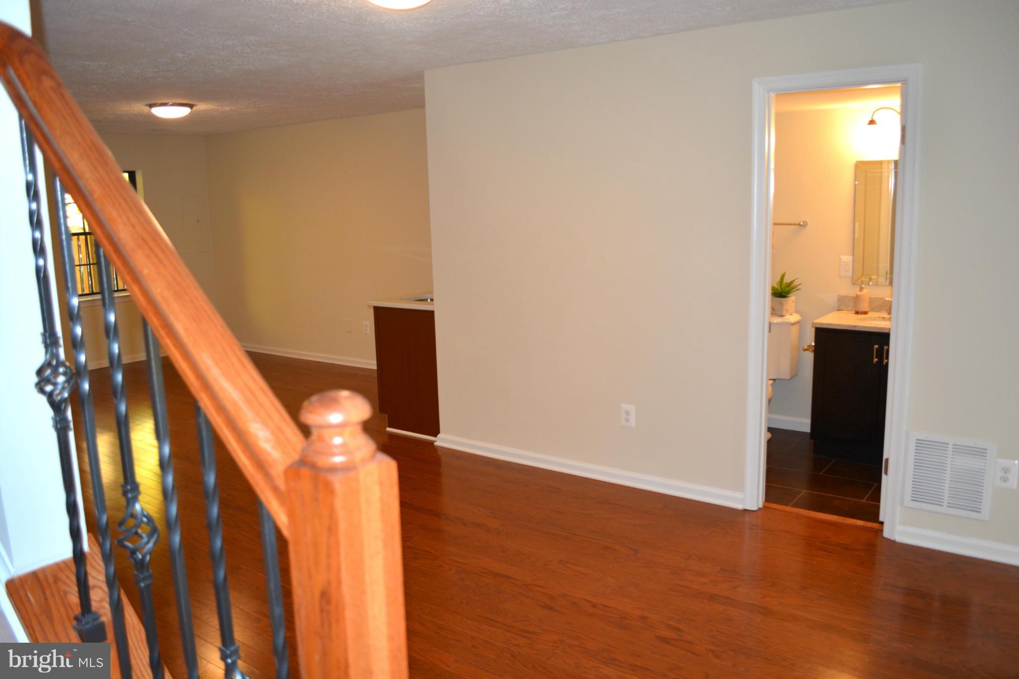 SPRINGFIELD OAKS - Residential