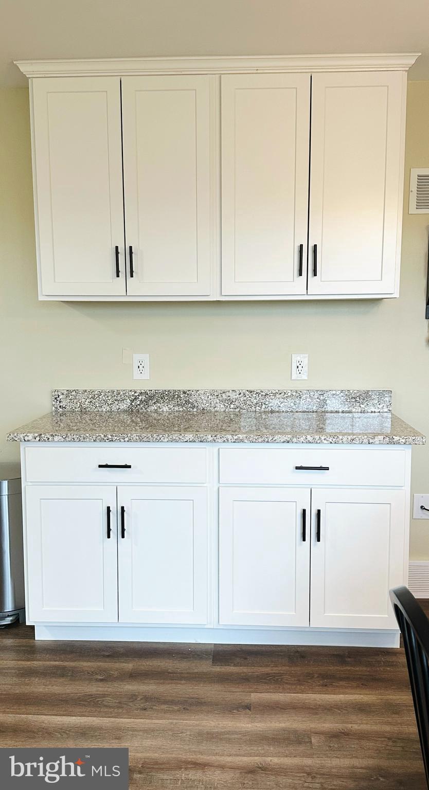 COLONIAL HEIGHTS - Residential