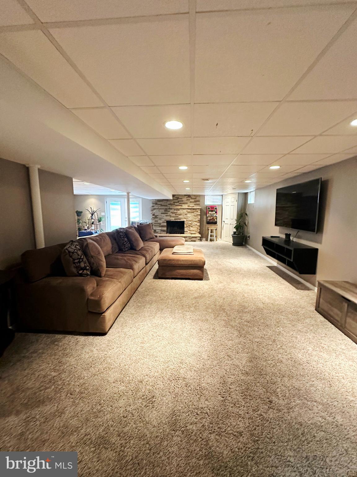 COLONIAL HEIGHTS - Residential