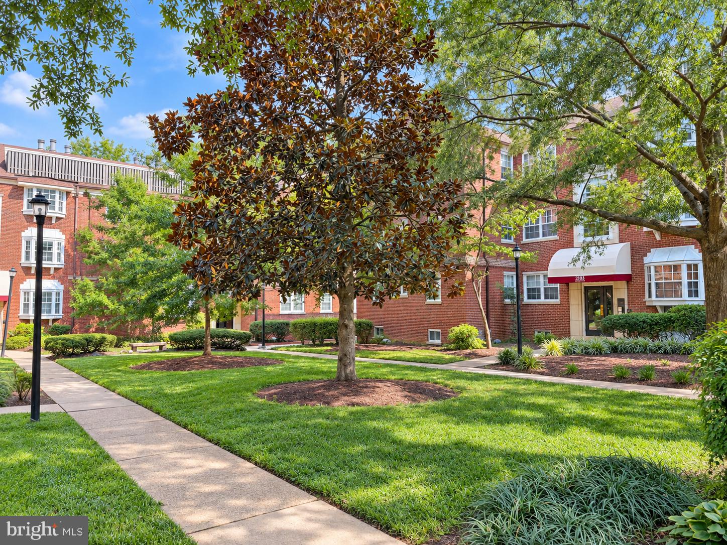 2103 N SCOTT STREET 84