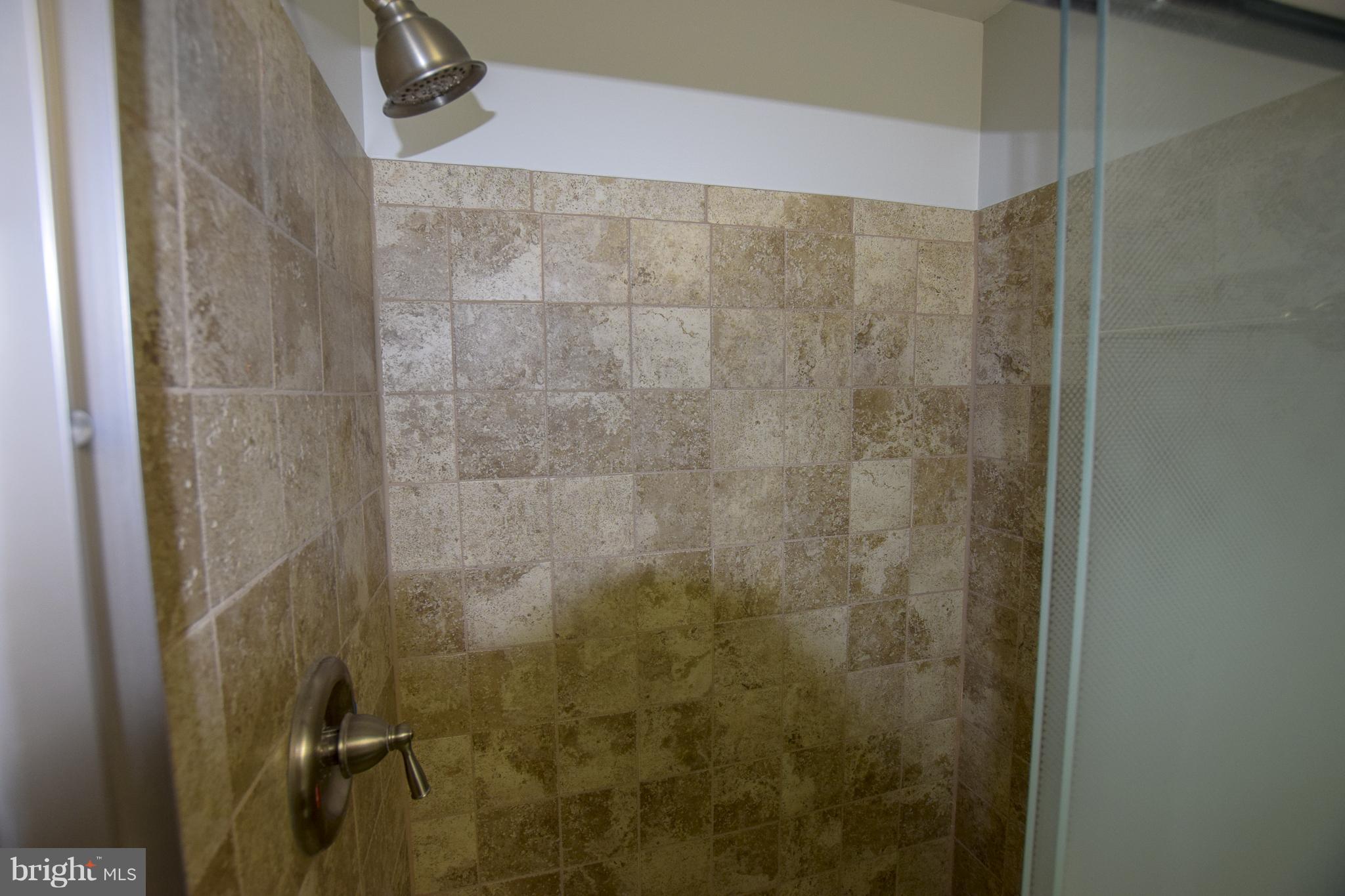 AMBERLEIGH - Residential Lease