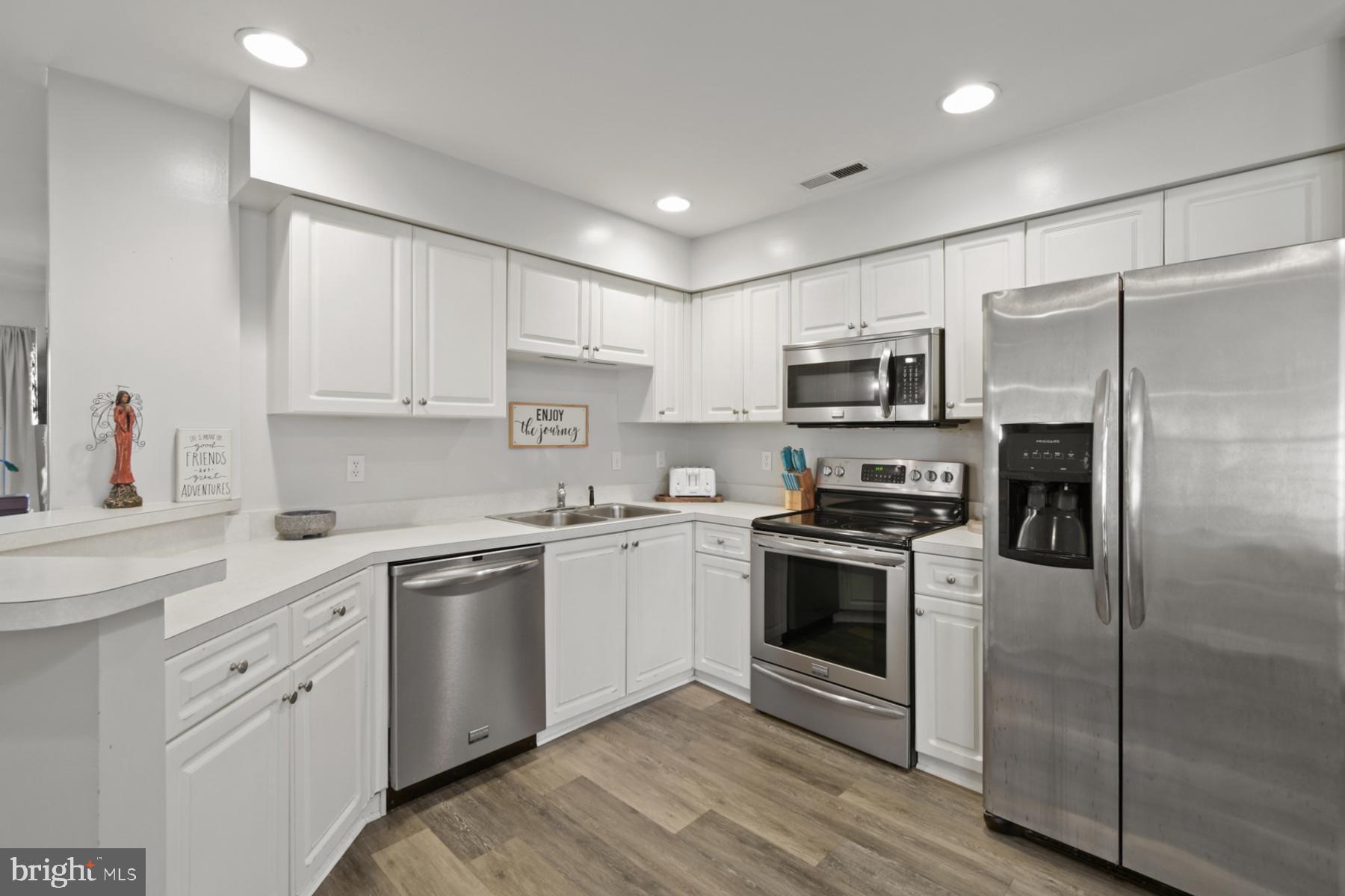 RIVER RUN - Residential