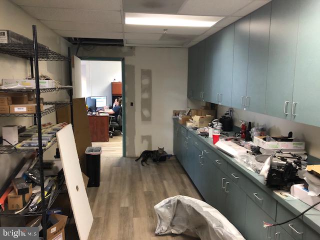 MERCURE/SILVRMRK - Commercial Lease