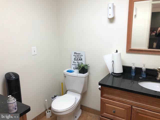 MERCURE/SILVRMRK - Commercial Lease