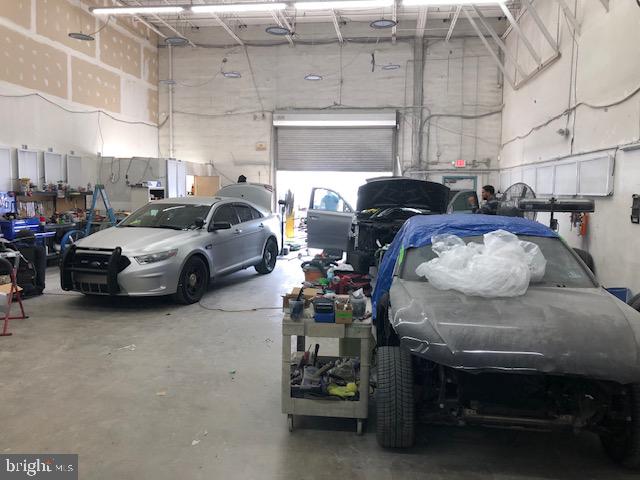 MERCURE/SILVRMRK - Commercial Lease