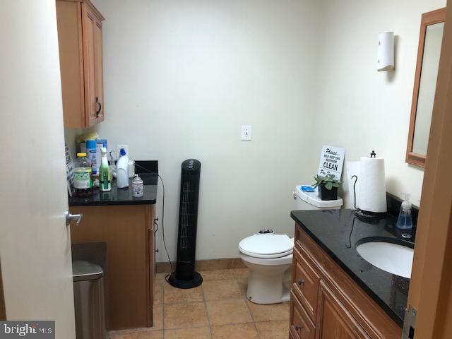 MERCURE/SILVRMRK - Commercial Lease