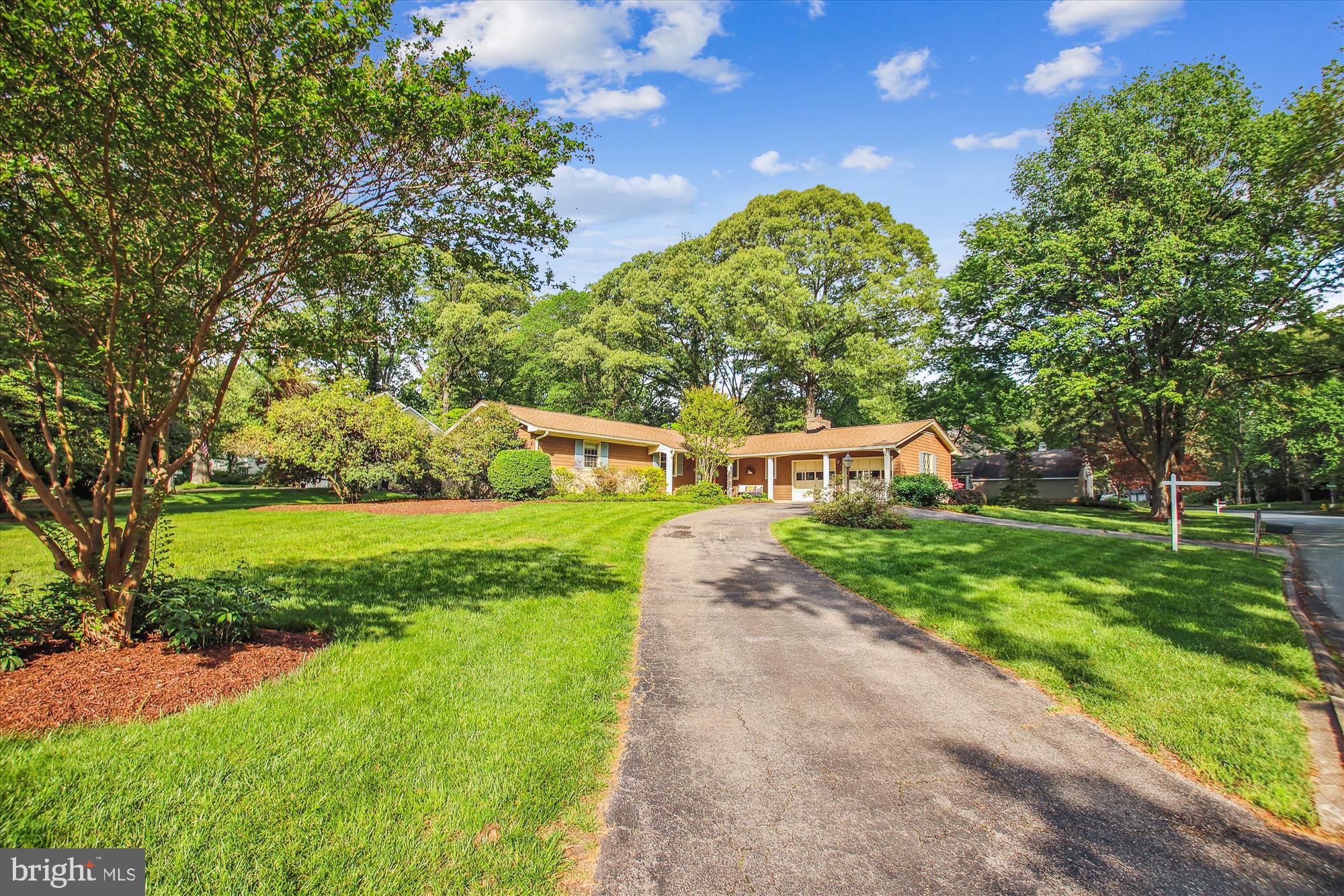 485 LONDON LANE