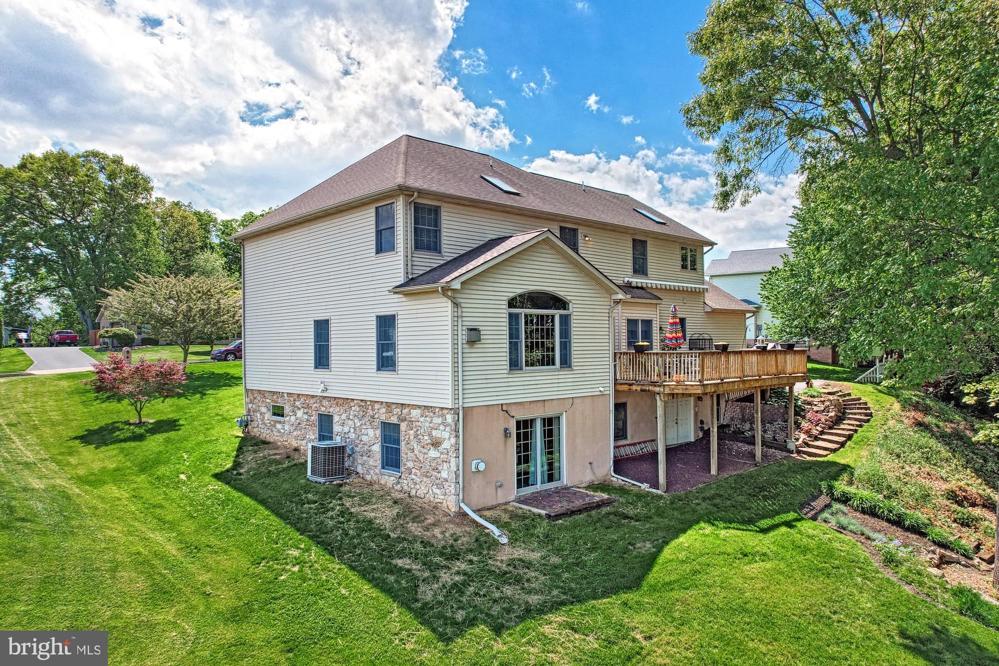 TANGLEWOOD - Residential