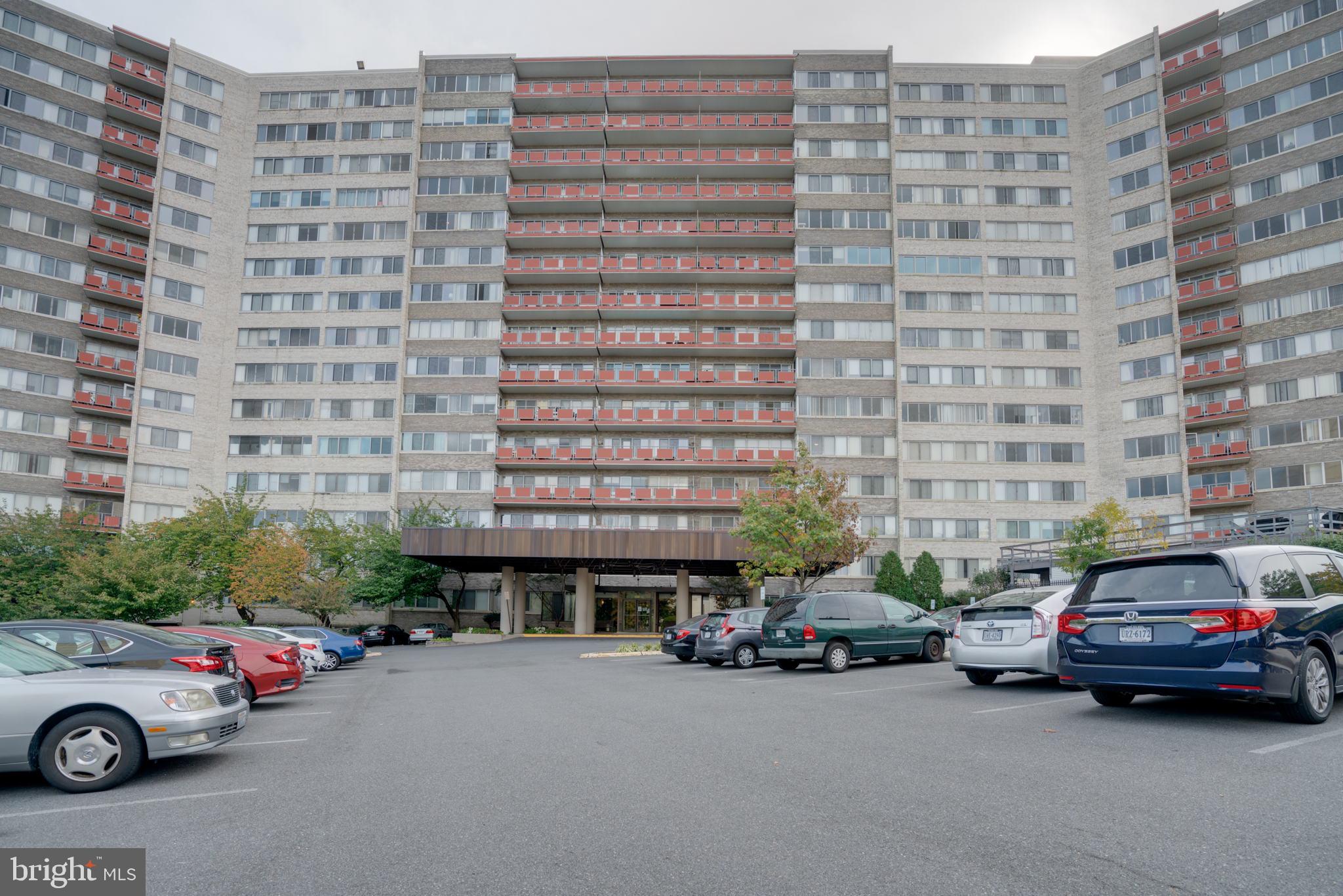 PAVILION ON THE PARK - Residential Lease