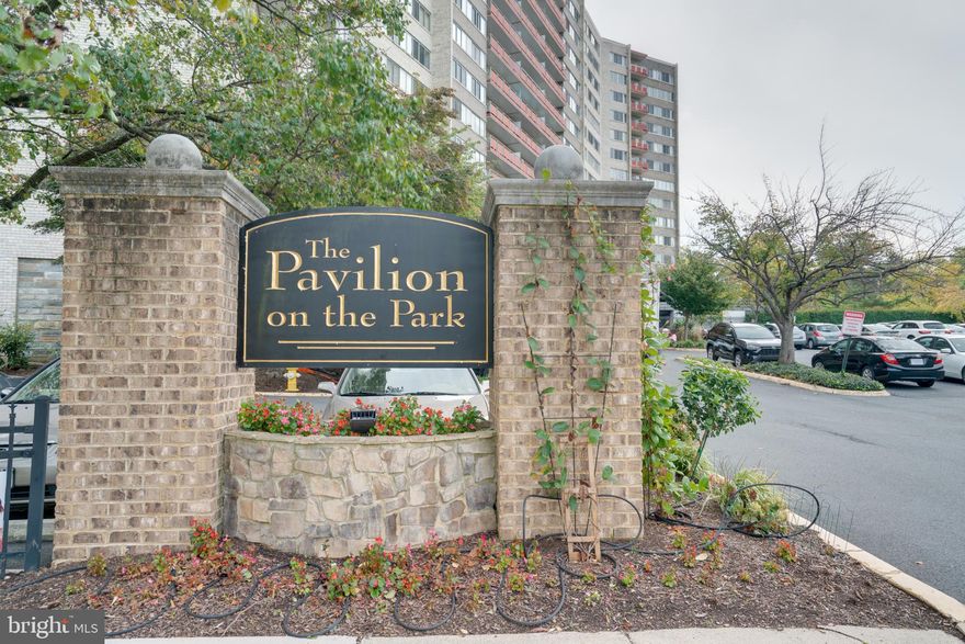 Welcome home; one of Alexandria' best kept secrets! A Greenhouse gem. Enjoy spacious open floor living with gorgeous views of green space through full windows.  The perfect work from home space? Guest room? Home gym? Hobby space?  Make it your new home today, and you decide! Live your best life at gorgeous 1 bedroom 1 bathroom condo featuring stunning views and lots of natural light. Warm hardwood floors throughout. This unit has been freshly painted and includes updated bathroom and light fixtures throughout. Combined washer and dryer inside. Plenty of parking. Excellent location! Close to I-395, Van Dorn Metro, shops and restaurants. Building amenities include swimming pool, party room, extra storage, and more. Condo fee is paid by Landlord that COVERS ALL utilities and parking fee.  You don't want to miss this!
