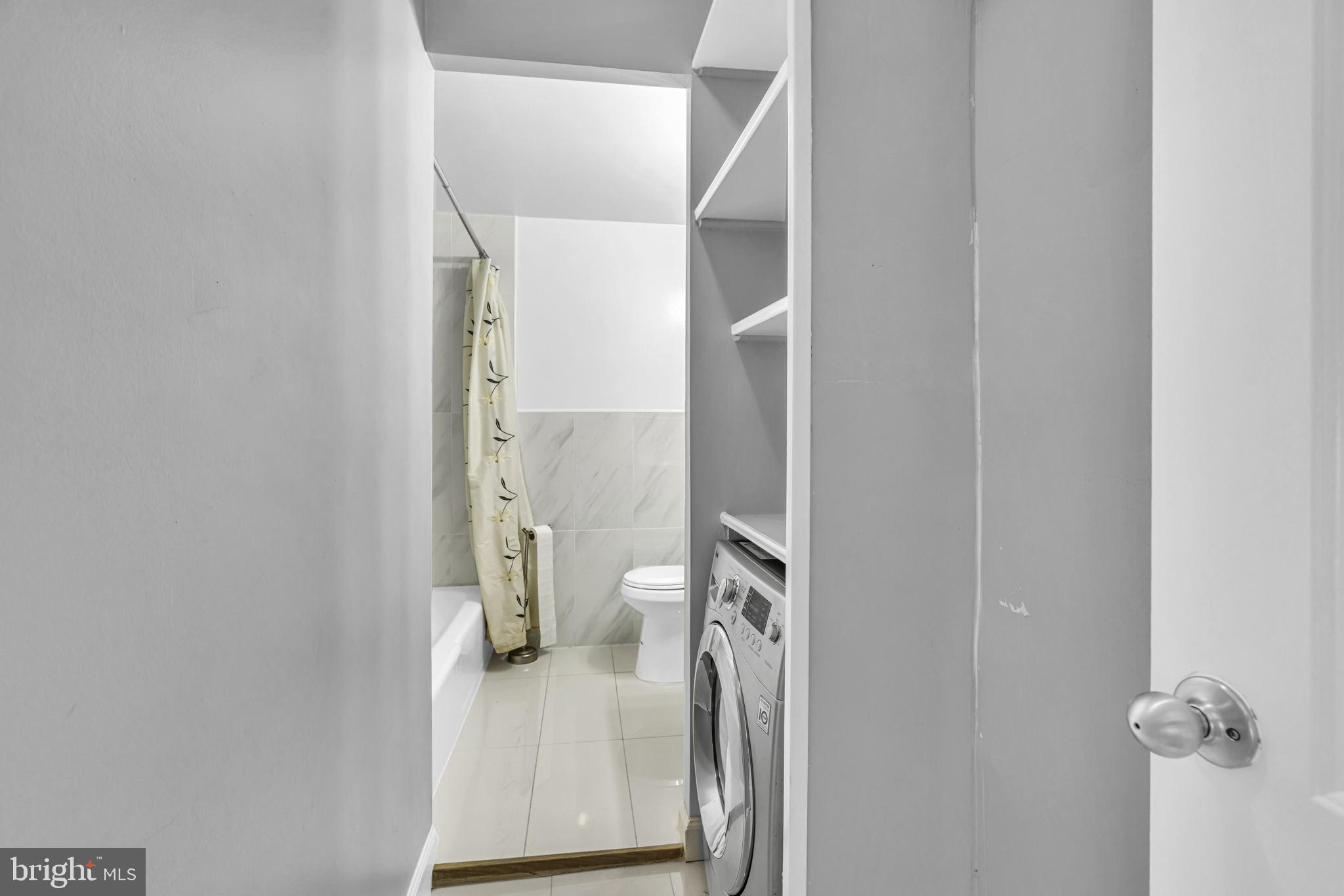 PAVILION ON THE PARK - Residential Lease