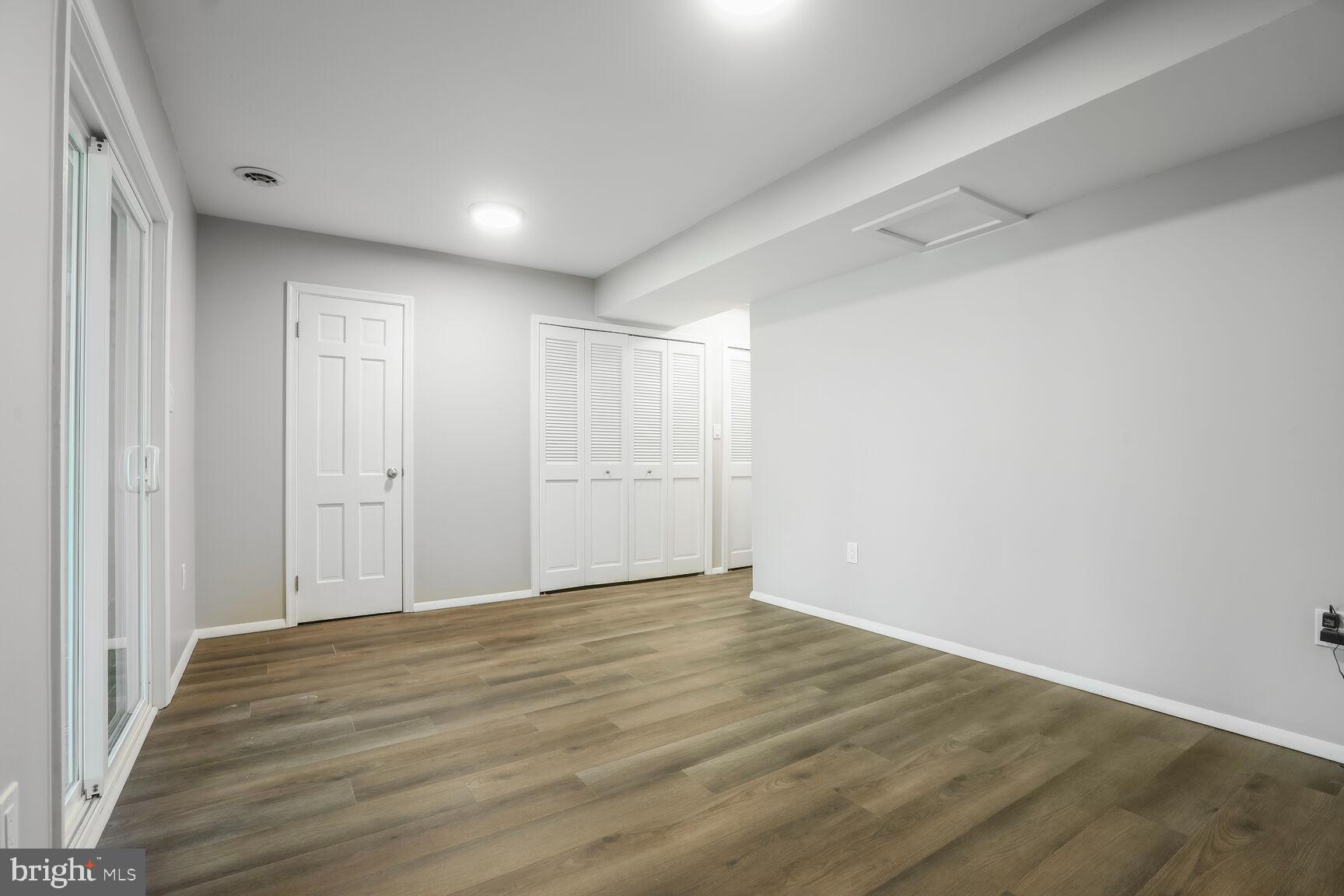 WOODLAND VILLAGE - Residential