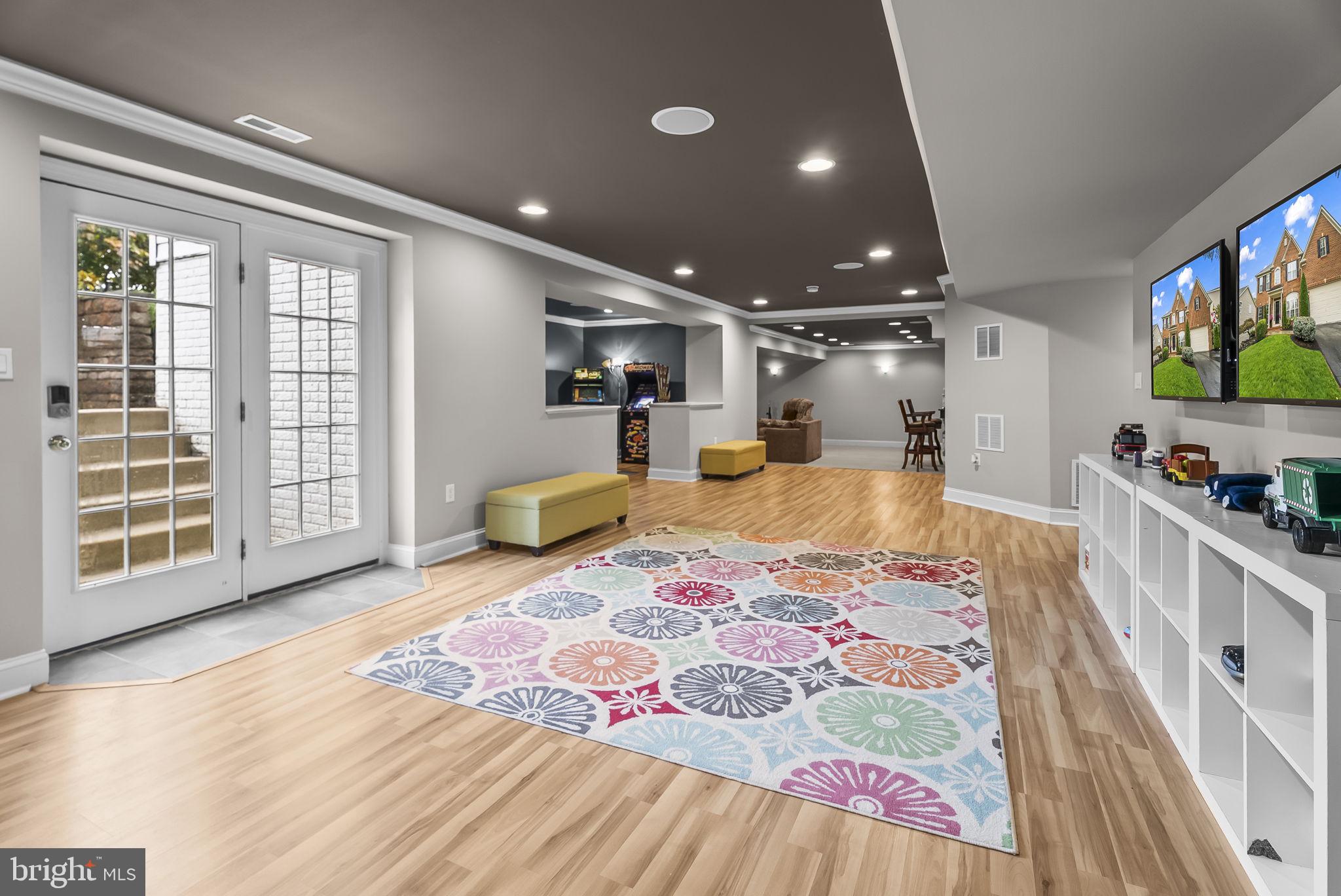 GLENBROOK - Residential