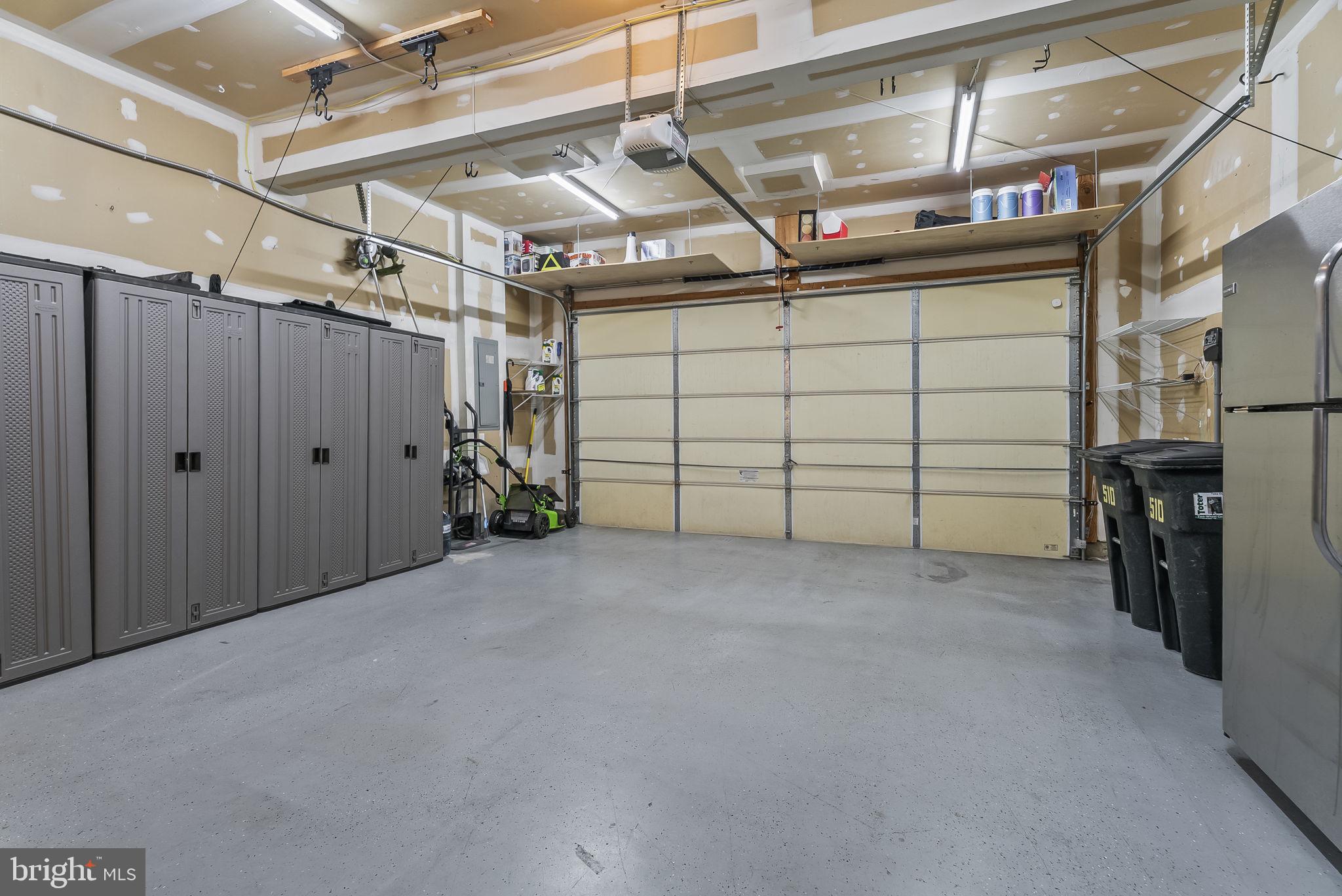 GLENBROOK - Residential