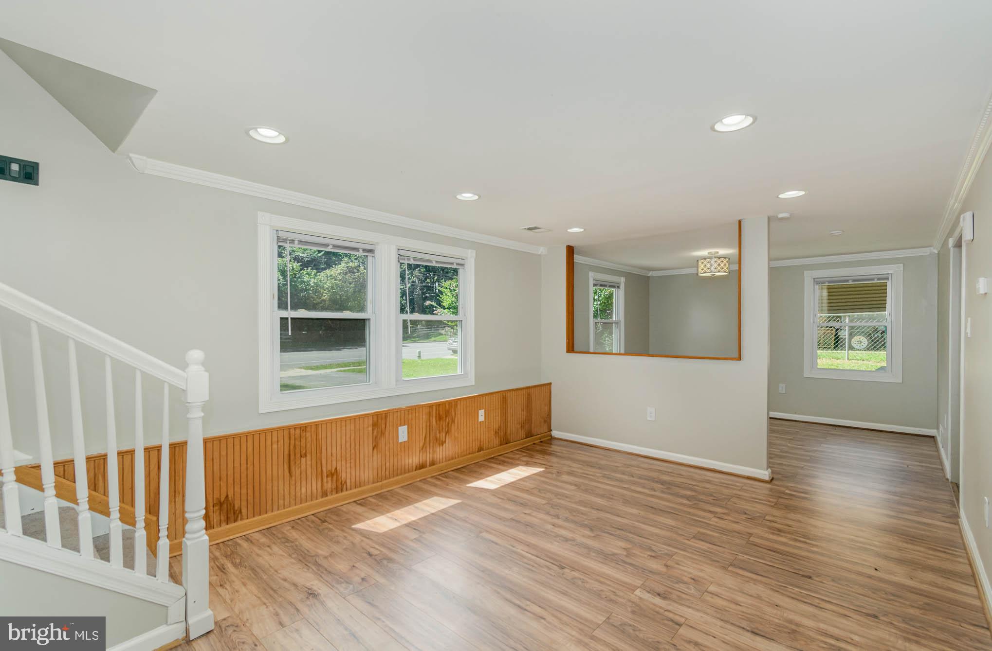 MAPLE RIDGE - Residential