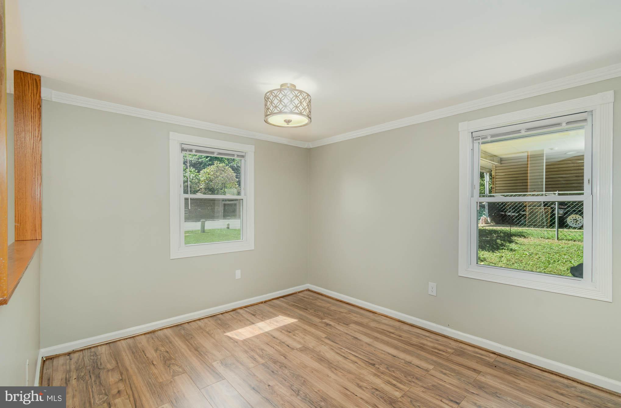 MAPLE RIDGE - Residential