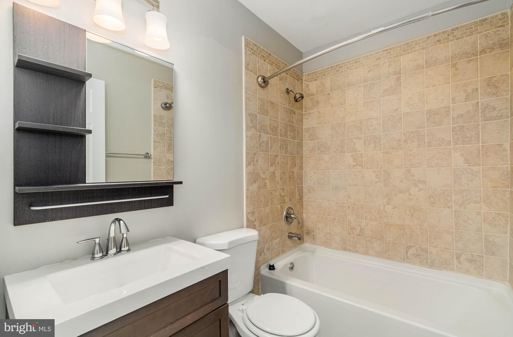 MAPLE RIDGE - Residential