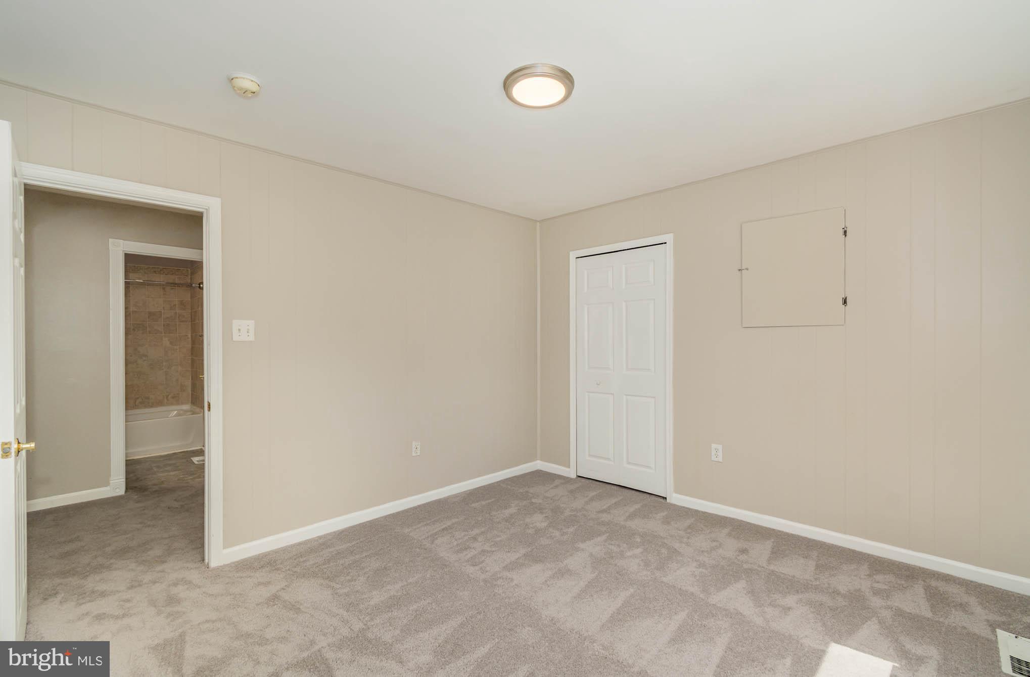 MAPLE RIDGE - Residential