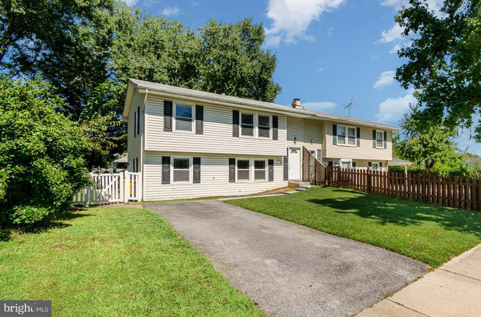 MAPLE RIDGE - Residential