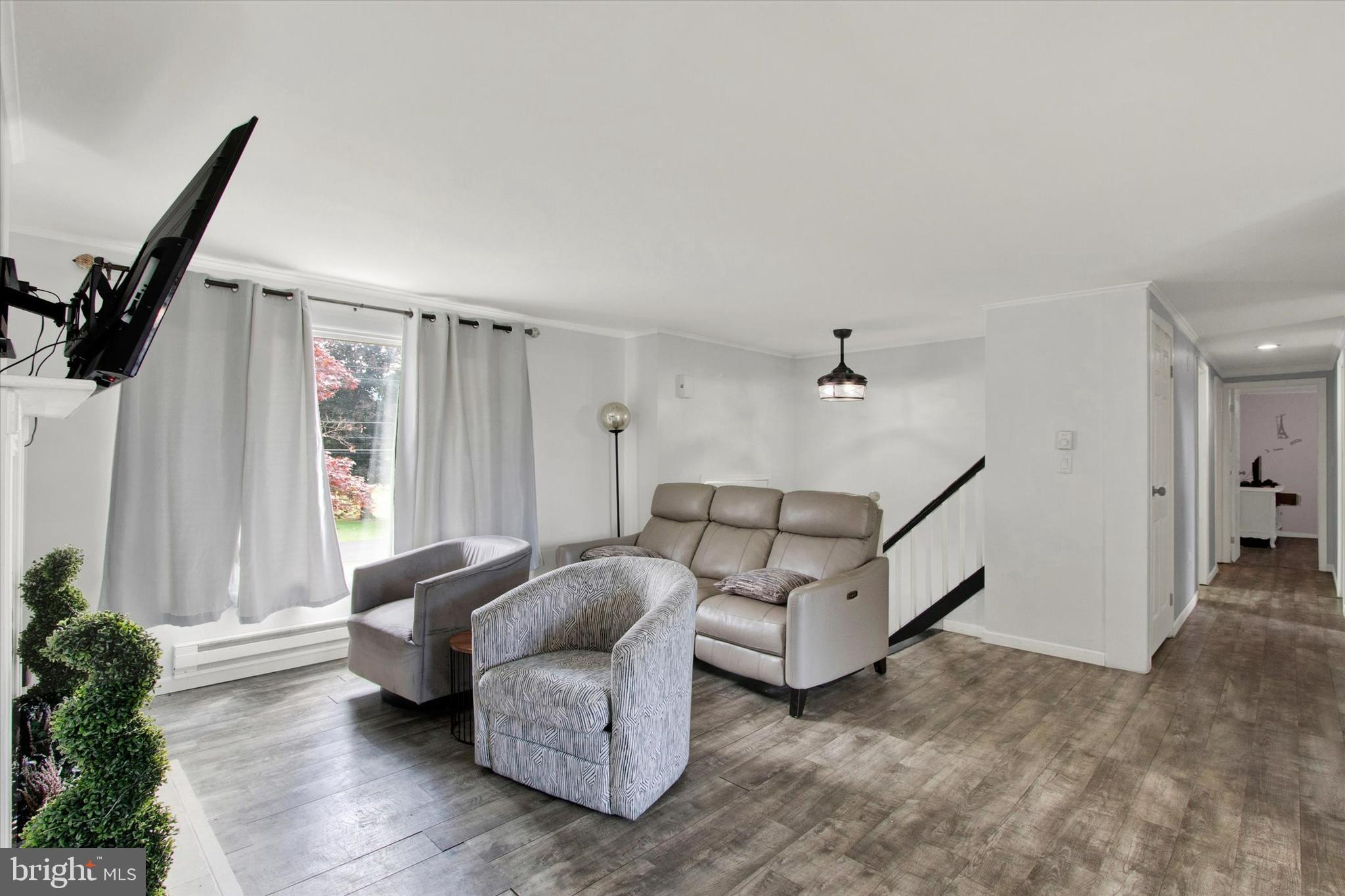 271 WALTERS AVENUE