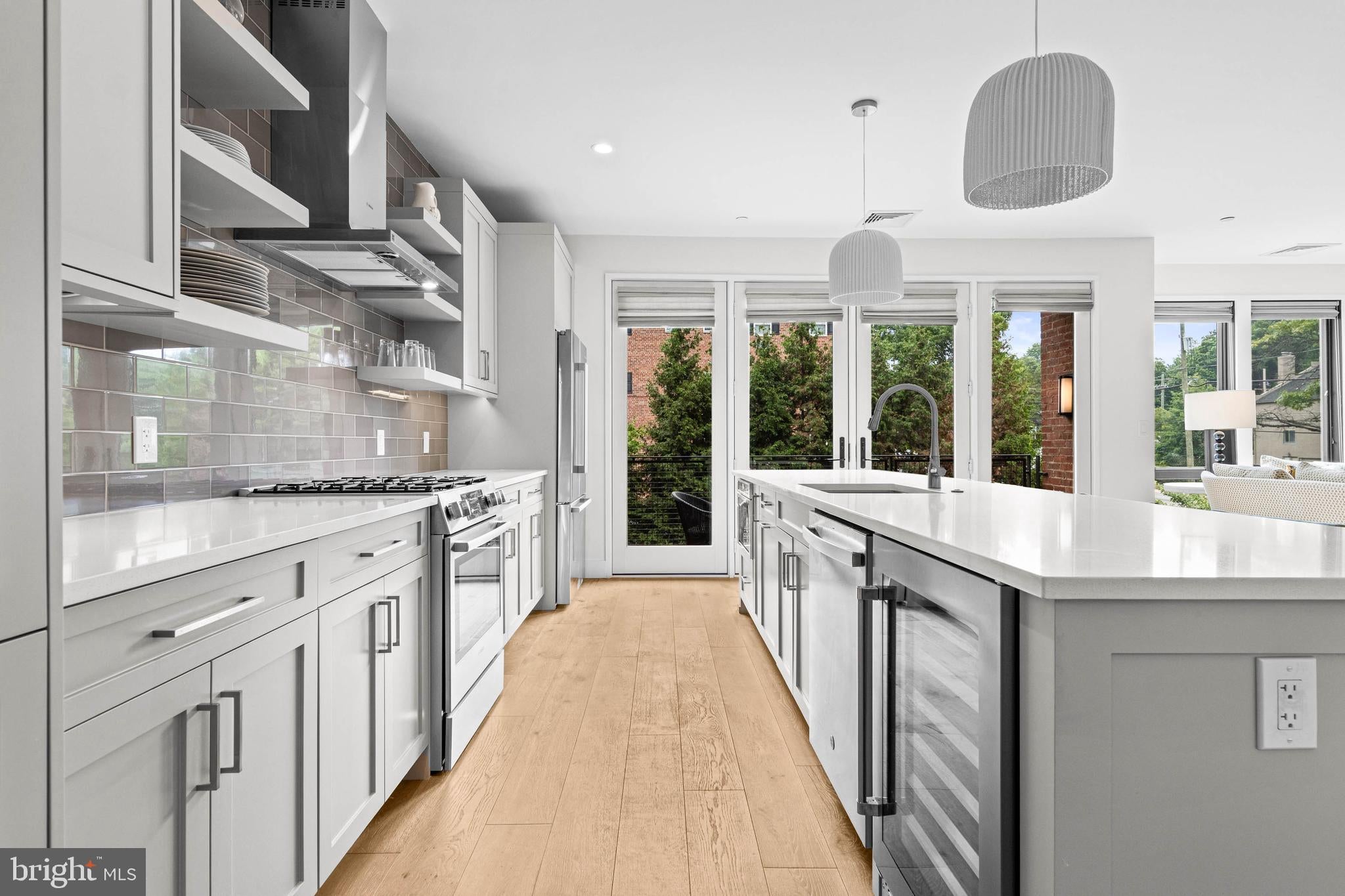 427 E LANCASTER AVENUE 1101