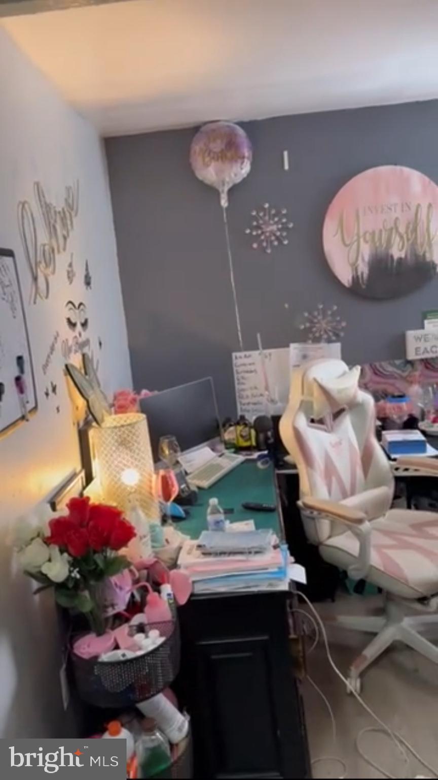 FERN ROCK - Residential