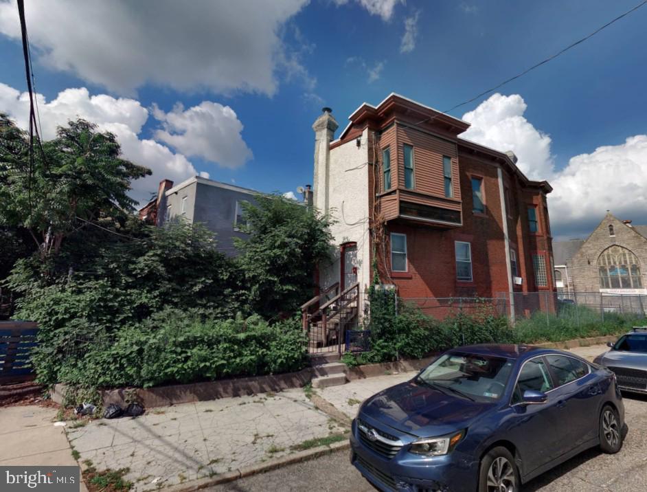 200 N 52ND STREET