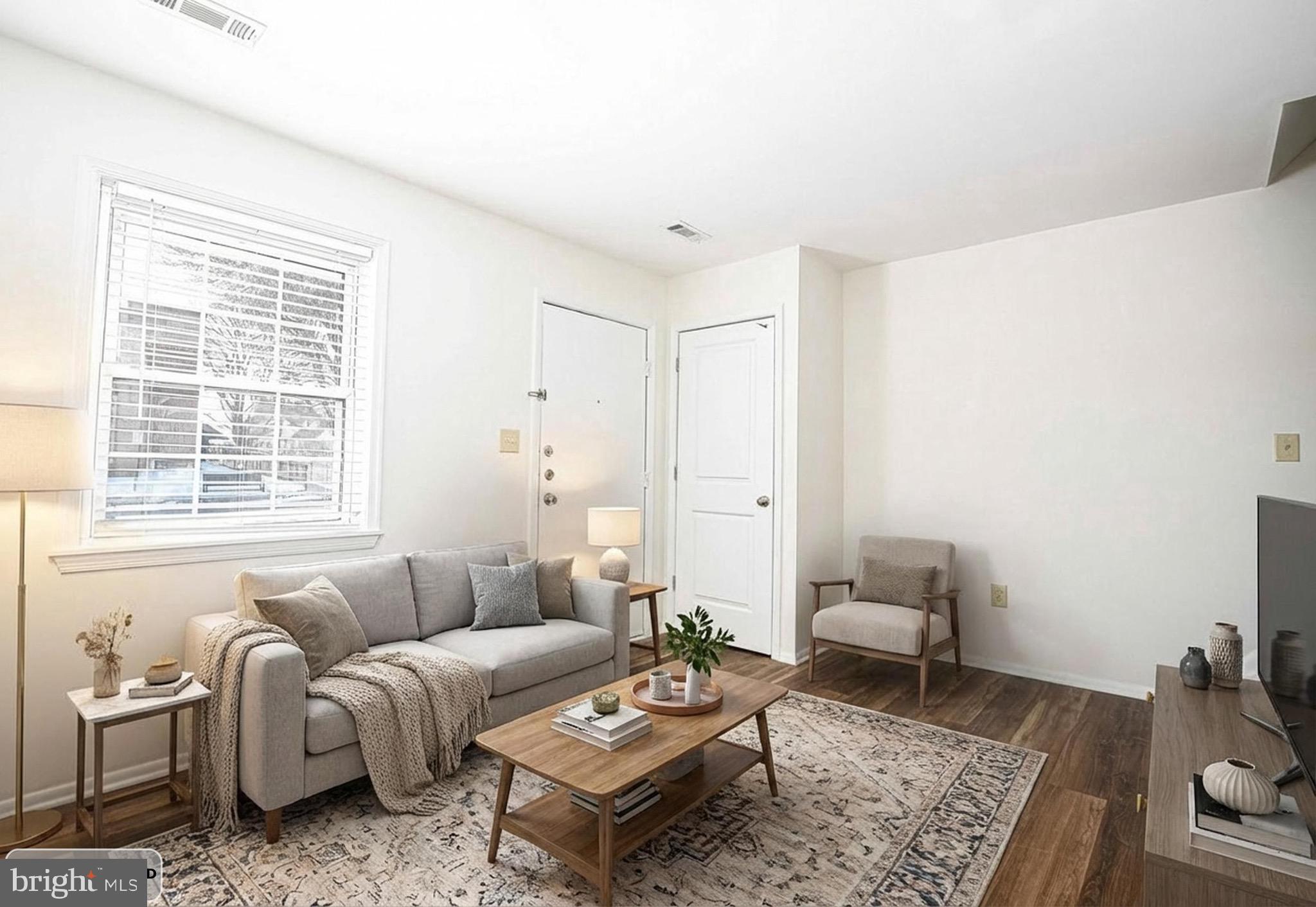 INGLESIDE - Residential