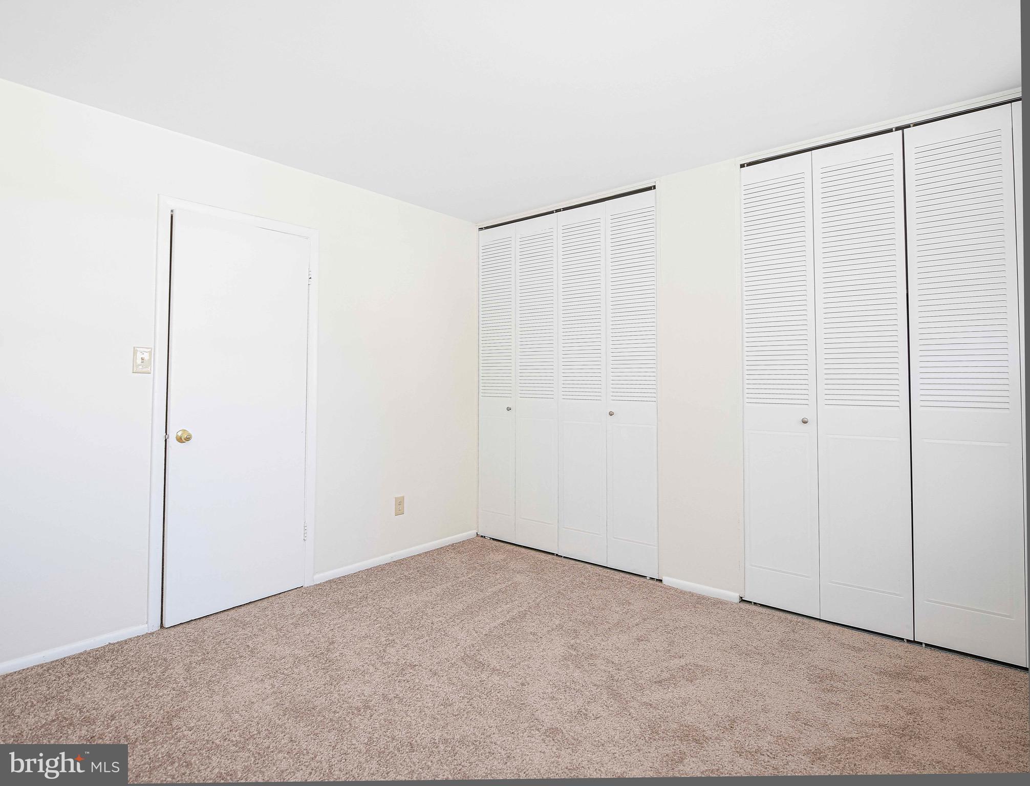 INGLESIDE - Residential