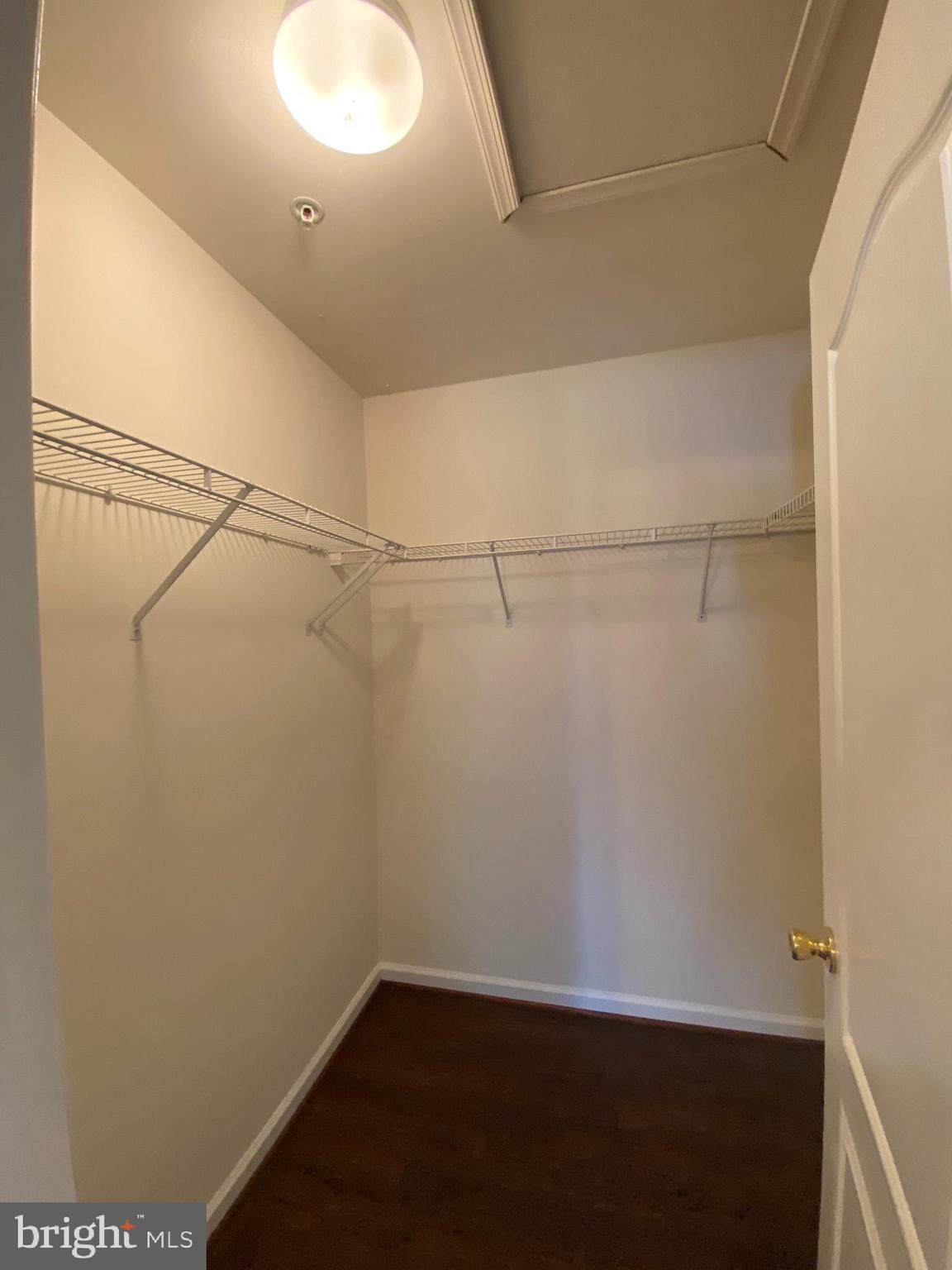 KINGSVIEW SUB - Residential Lease