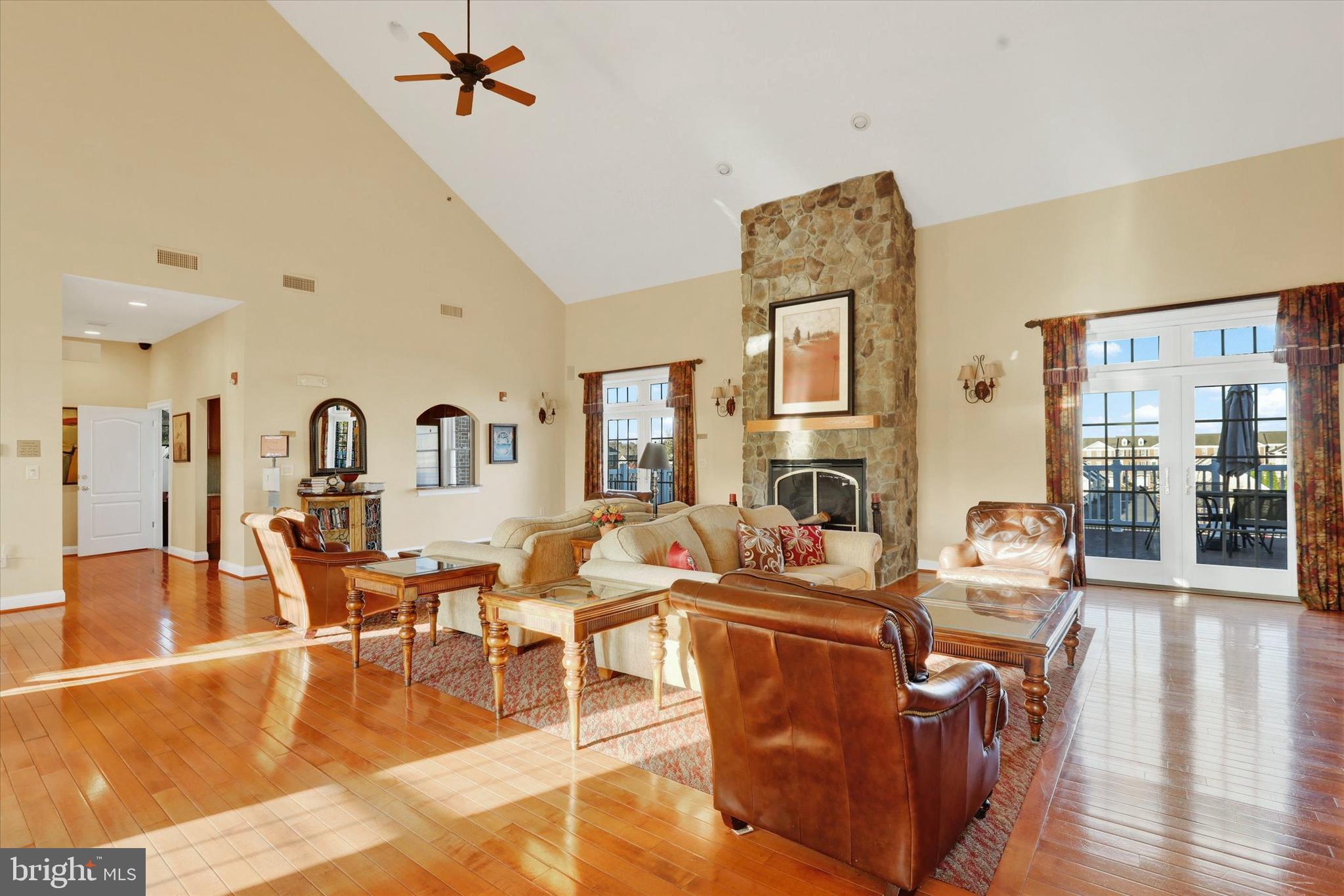ARBOR POINT - Residential