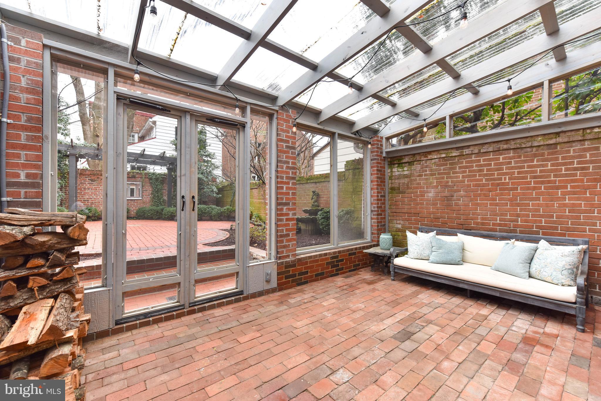 OLD TOWN - Residential