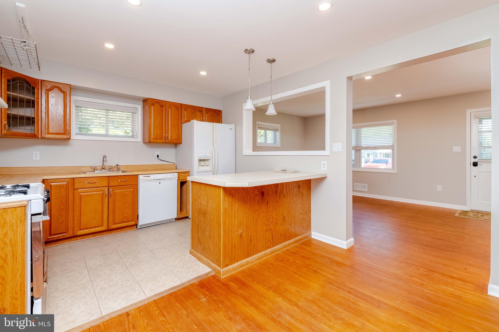 WHITE MARSH - Residential