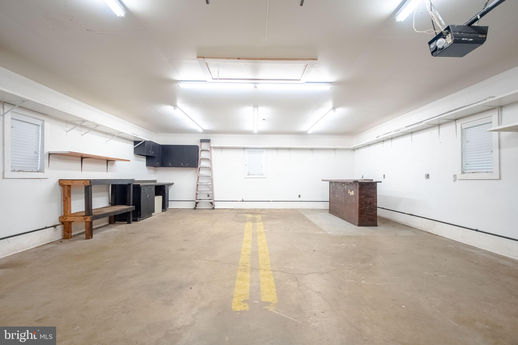 WHITE MARSH - Residential