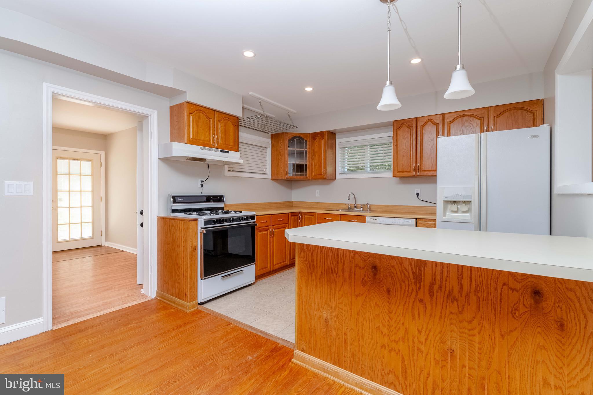 WHITE MARSH - Residential