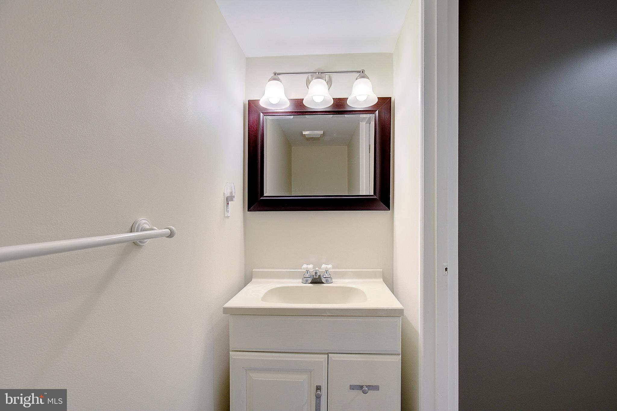 FRANKLIN MANOR - Residential