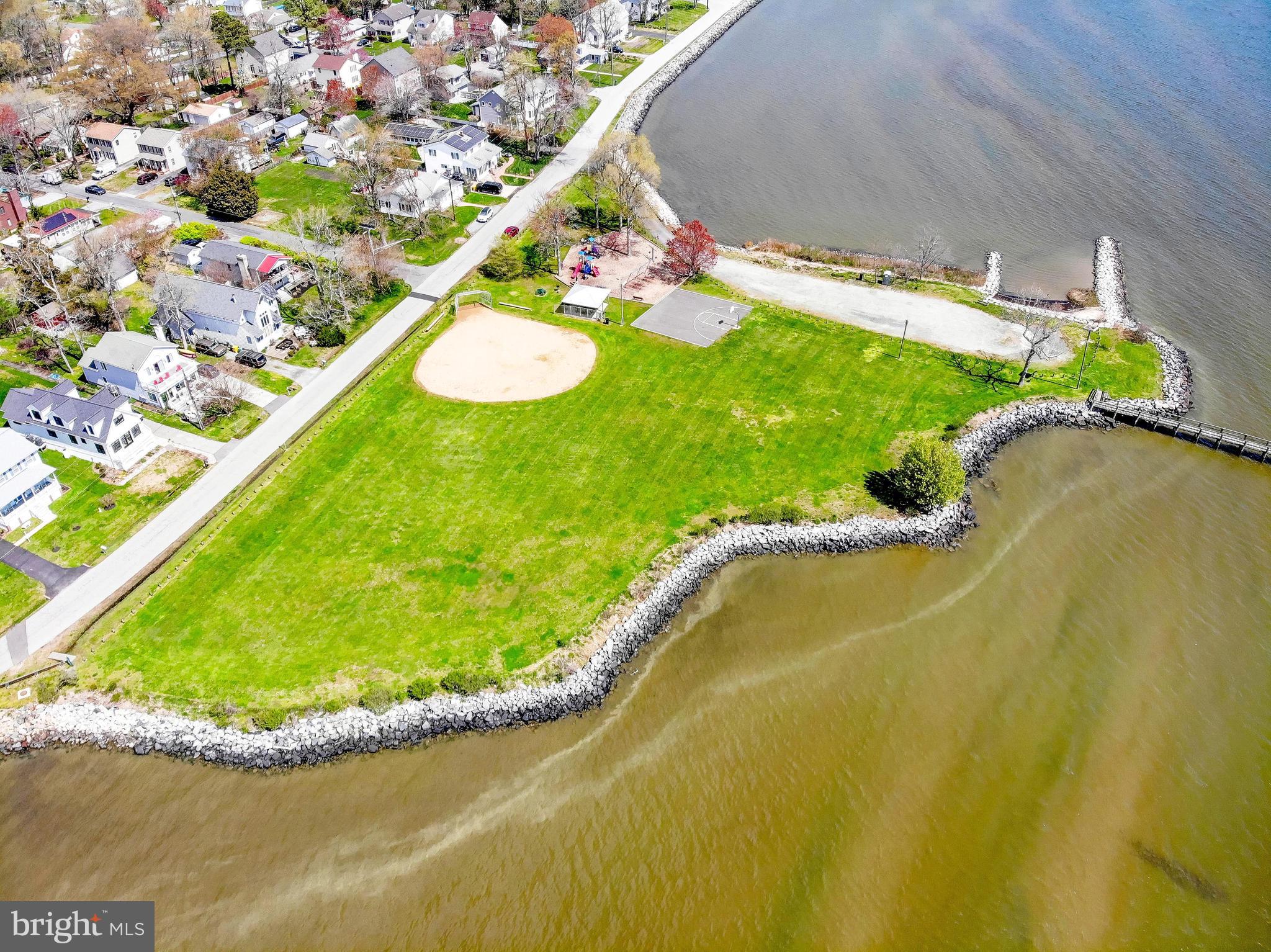 FRANKLIN MANOR - Residential